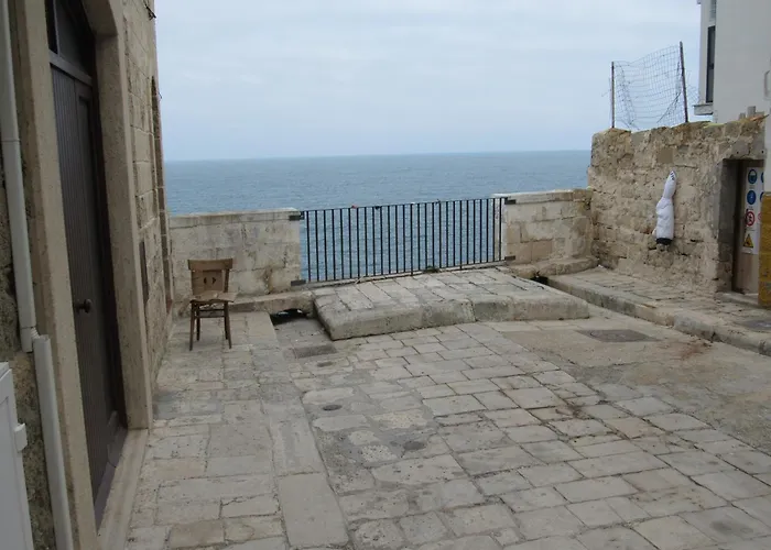 Chiara アパート ポリニャーノ・ア・マーレ